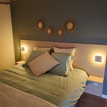 Cosy Ambiance Beverly Hills Dans Avec Piscine 4 Pers 2 Apartment