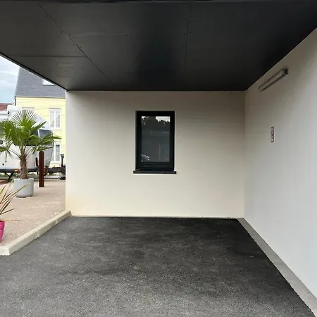 Beverlly Hills 2 Avec Wi Fi Gratuit Parking Prive Gratuit Et Piscine Dans La *