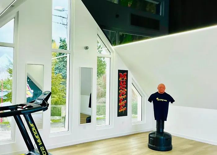 Appartement Beverly Hills - Familiale Avec Piscine *