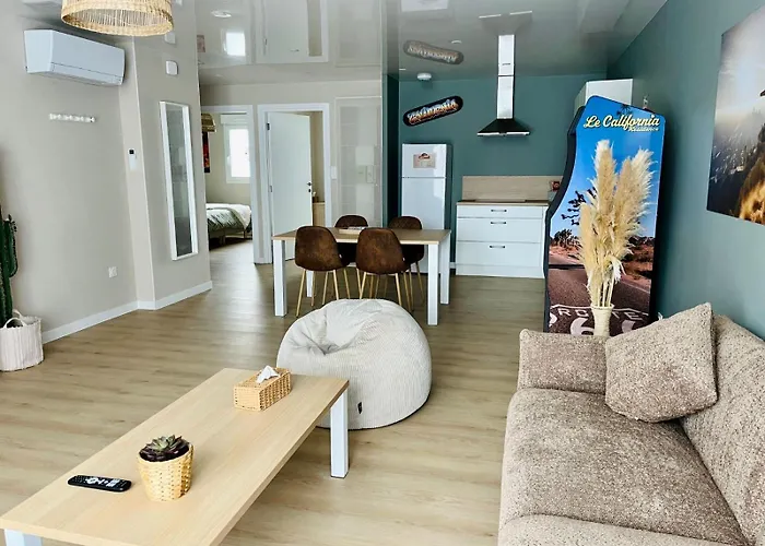 Appartement Beverly Hills - Familiale Avec Piscine *